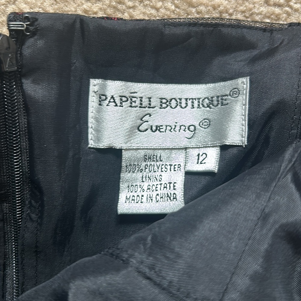 Papell boutique formal evening gown - Picture 3 of 5